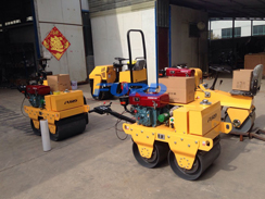 福瑞得壓路機(jī)座駕壓路機(jī)、手扶壓路機(jī)準(zhǔn)備發(fā)貨