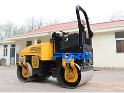 如何根據(jù)施工環(huán)境選擇合適的小型壓路機(jī)？